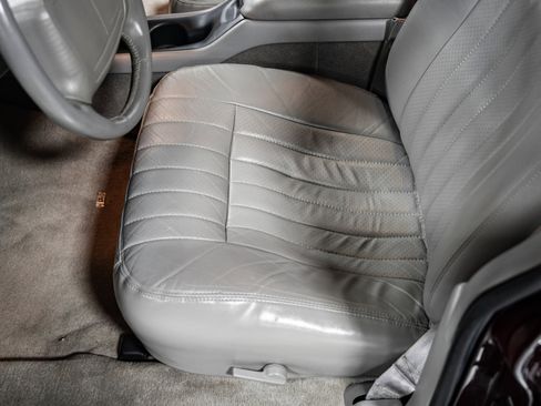 Used 1995 Chevrolet Impala SS image 17