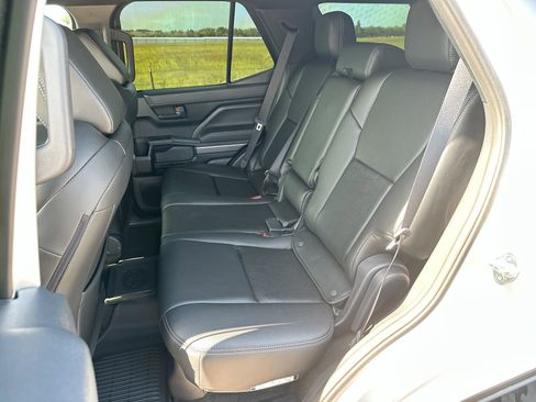 Used 2025 Toyota 4Runner TRD Off-Road image 21