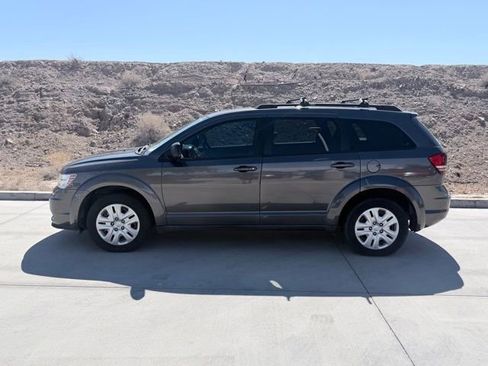 Used 2018 Dodge Journey SE w/ Popular Equipment Group FWD image 5