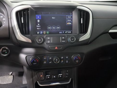 Used 2021 GMC Terrain SLT w/ Infotainment Package II AWD/4WD image 44