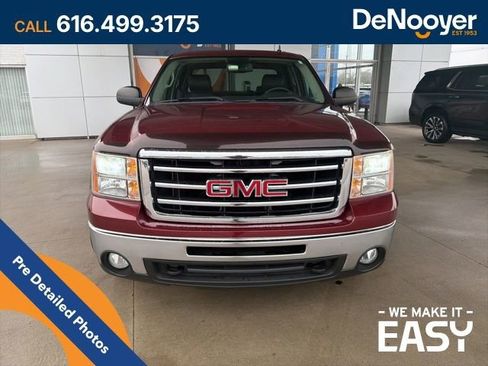 Used 2013 GMC Sierra 1500 SLE w/ Power Tech Package image 8