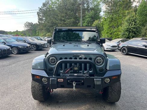 Used 2014 Jeep Wrangler Unlimited Sahara w/ Connectivity Group AWD/4WD image 4