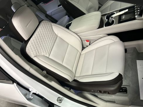 New 2026 GMC Acadia Denali w/ Super Cruise Package image 25