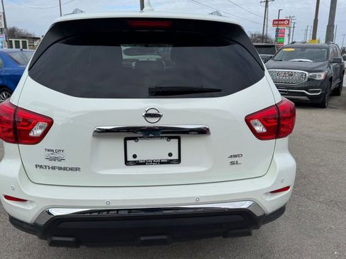 Used 2019 Nissan Pathfinder SL image 6