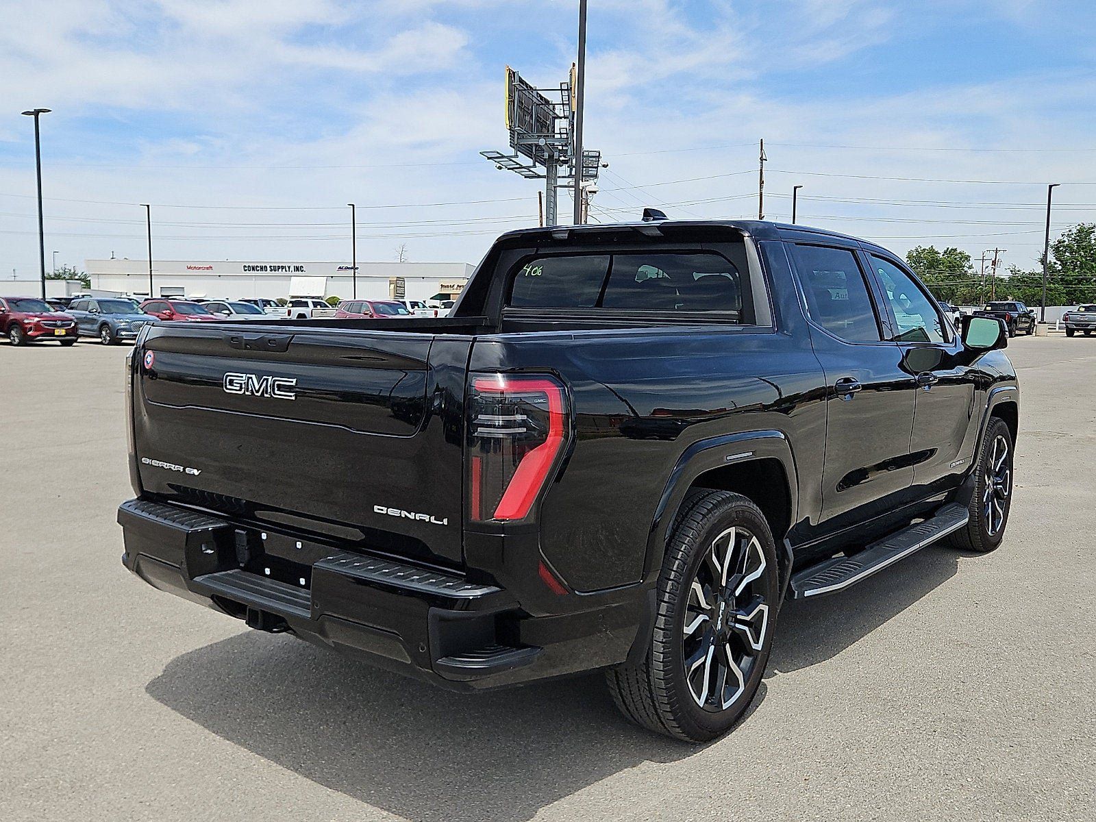 New 2025 GMC Sierra EV Denali AWD/4WD image 5