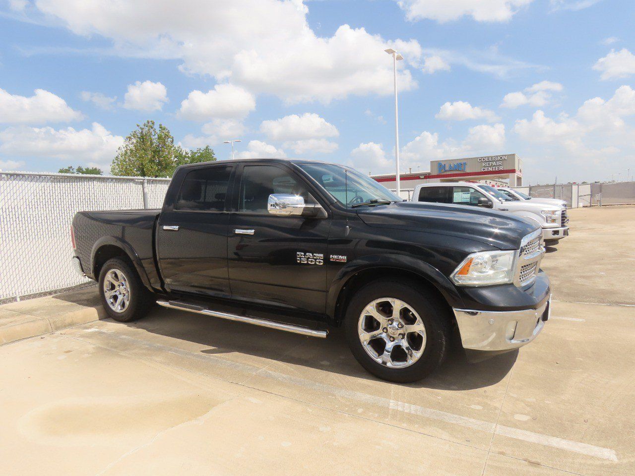 Used 2014 RAM 1500 Laramie w/ Convenience Group RWD image 7