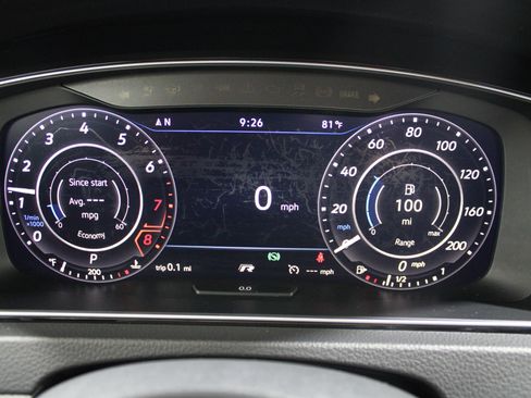 Used 2018 Volkswagen Golf R 4-Door AWD/4WD image 30