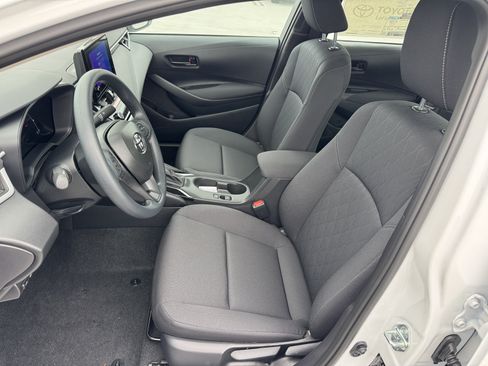 New 2026 Toyota Corolla LE FWD image 2