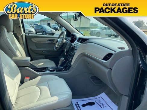 Used 2015 Chevrolet Traverse LT AWD/4WD image 16
