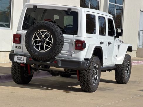 New 2025 Jeep Wrangler Unlimited Rubicon image 5