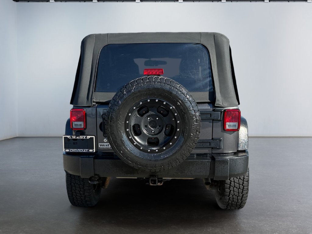 Used 2017 Jeep Wrangler Unlimited Sport w/ Max Tow Package AWD/4WD image 4