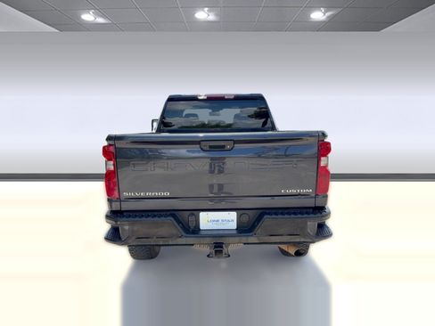Used 2024 Chevrolet Silverado 2500 Custom AWD/4WD image 10