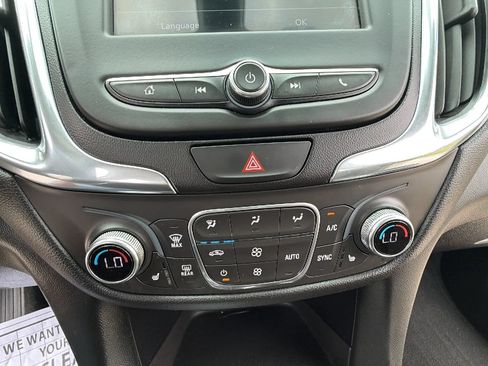 Used 2019 Chevrolet Equinox LT FWD image 23