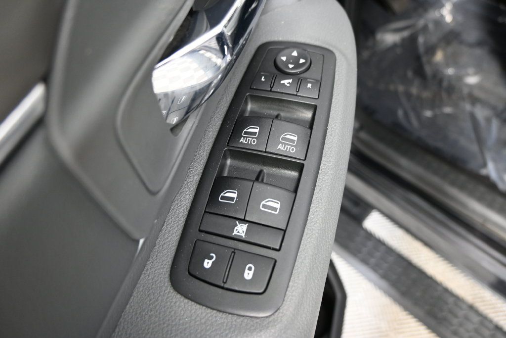 Used 2019 RAM 1500 Big Horn AWD/4WD image 19