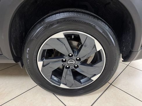 Used 2025 Nissan Rogue SV FWD image 23