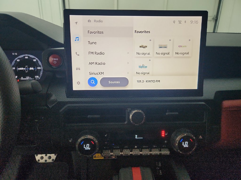 Used 2025 Toyota Tacoma TRD Pro AWD/4WD image 26