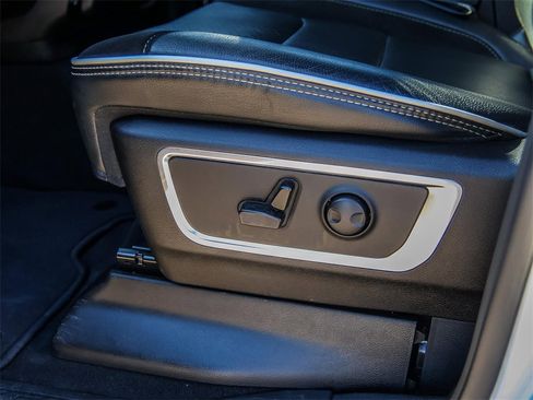 Used 2025 RAM 1500 Laramie image 26