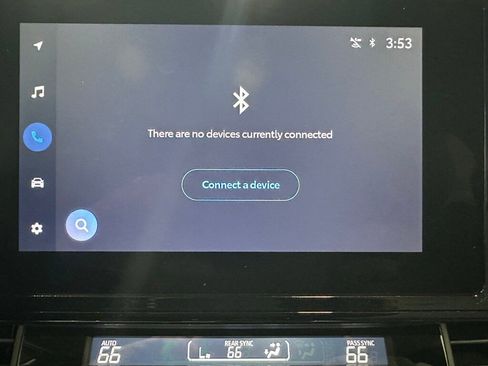 Used 2025 Toyota Sienna LE image 29