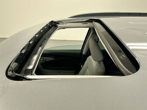 Used 2022 Honda Pilot Touring image 20