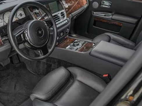 Certified 2016 Rolls-Royce Ghost Extended Wheelbase image 19