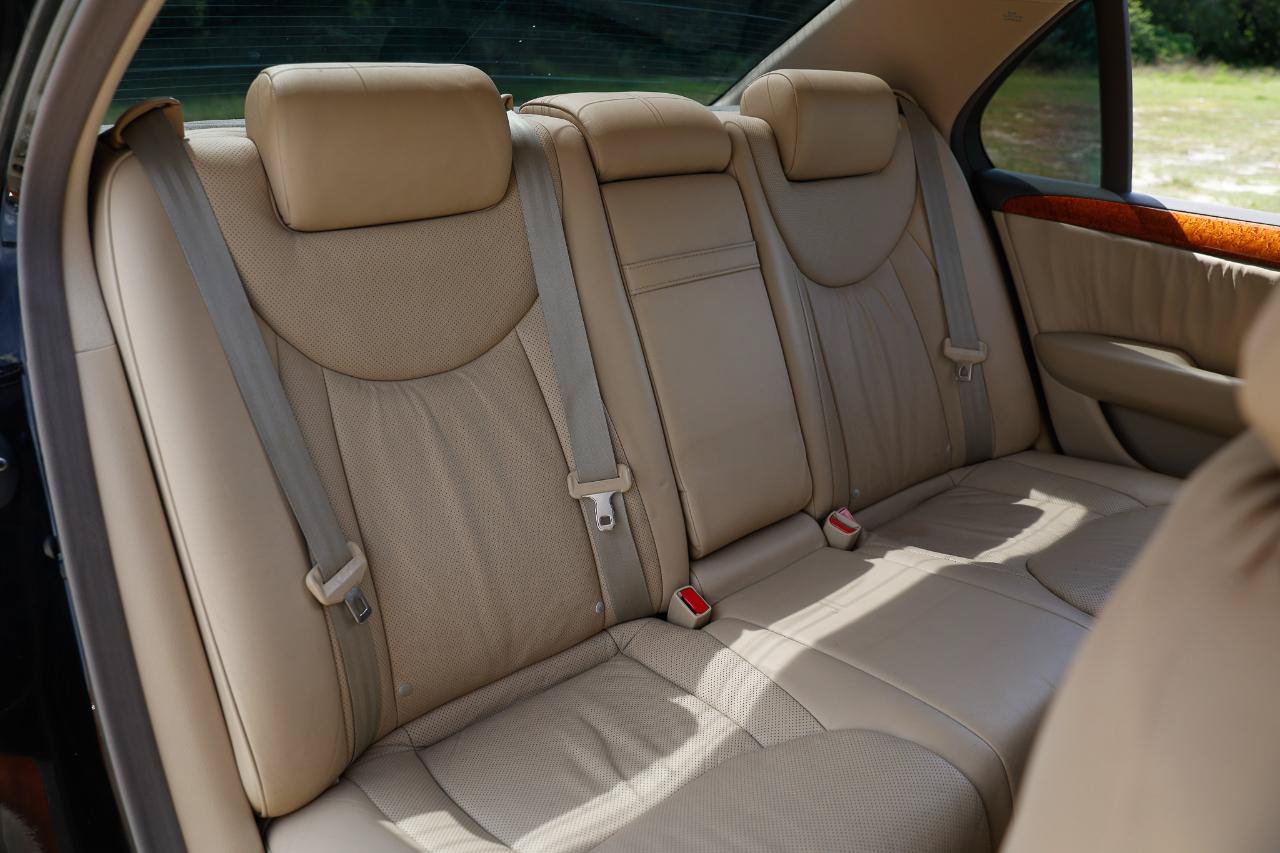 Used 2005 Lexus LS 430 w/ Premium Pkg RWD image 14