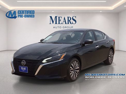 Used 2024 Nissan Altima 2.5 SV AWD/4WD image 1
