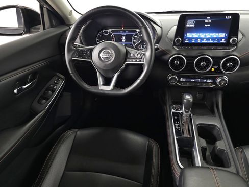 Used 2022 Nissan Sentra SR w/ SR Premium Package FWD image 18