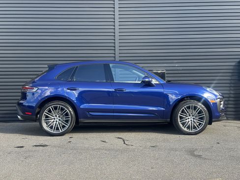 New 2026 Porsche Macan AWD/4WD image 9