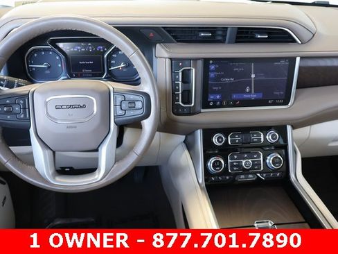 Used 2021 GMC Yukon Denali image 16