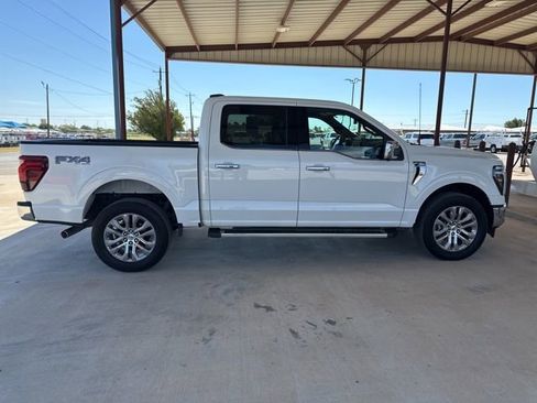 Used 2024 Ford F150 Lariat w/ FX4 Off-Road Package AWD/4WD image 9