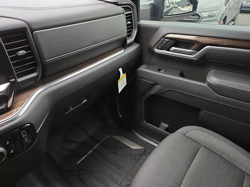 Used 2025 Chevrolet Silverado 2500 LT w/ Trail Boss Package image 22