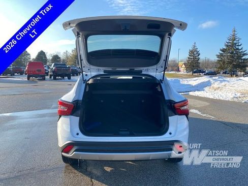 New 2026 Chevrolet Trax LT w/ Driver Confidence Package image 13
