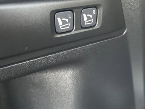 Certified 2025 MAZDA CX-70 3.3 Turbo S w/ Premium Package image 29