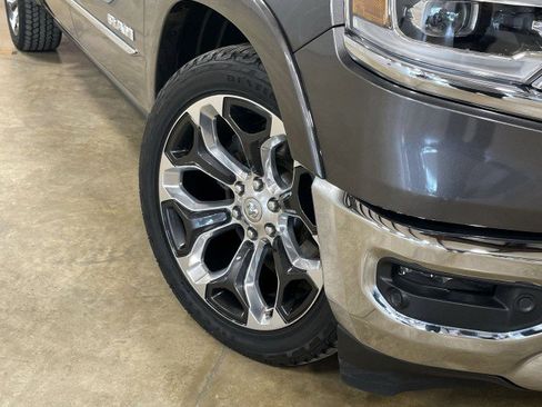 Used 2019 RAM 1500 Limited AWD/4WD image 11