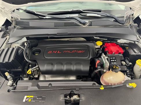 Used 2020 Jeep Compass Latitude image 14