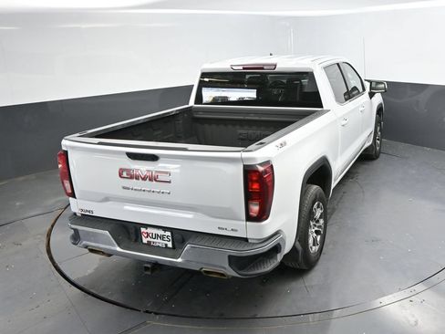 Used 2023 GMC Sierra 1500 SLE AWD/4WD image 30
