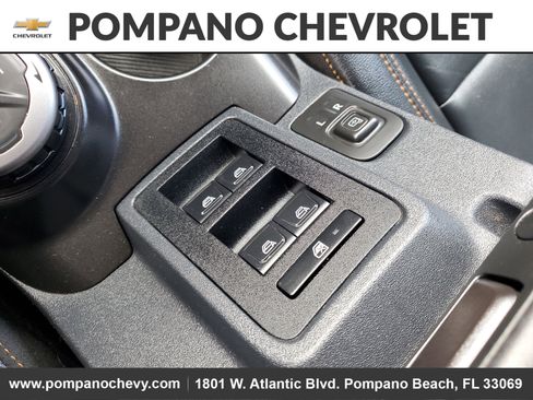 Used 2023 Ford Bronco Badlands image 30