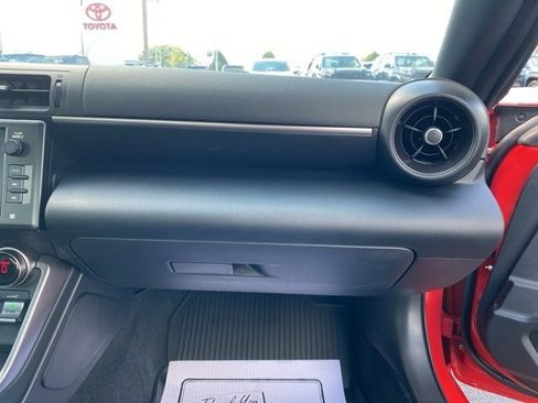 New 2025 Toyota GR86 Premium image 56