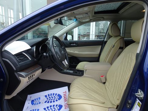 Used 2017 Subaru Outback 2.5i Limited image 8