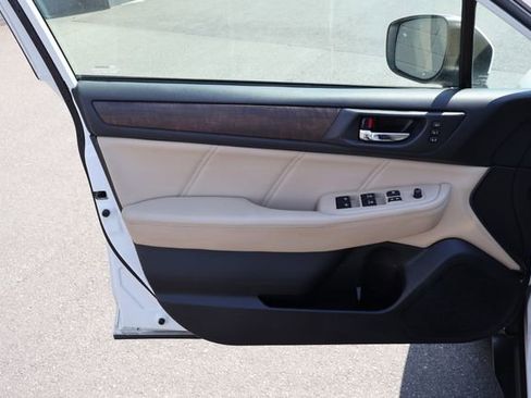 Used 2019 Subaru Outback 2.5i Limited AWD/4WD image 16