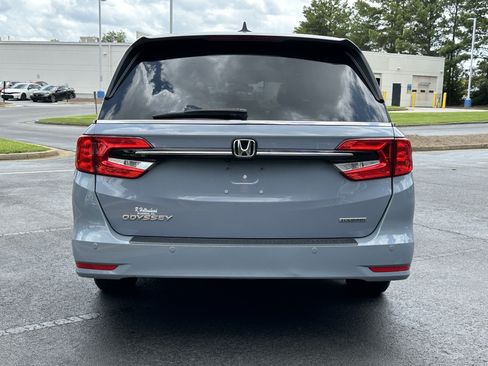 Used 2023 Honda Odyssey Touring image 5
