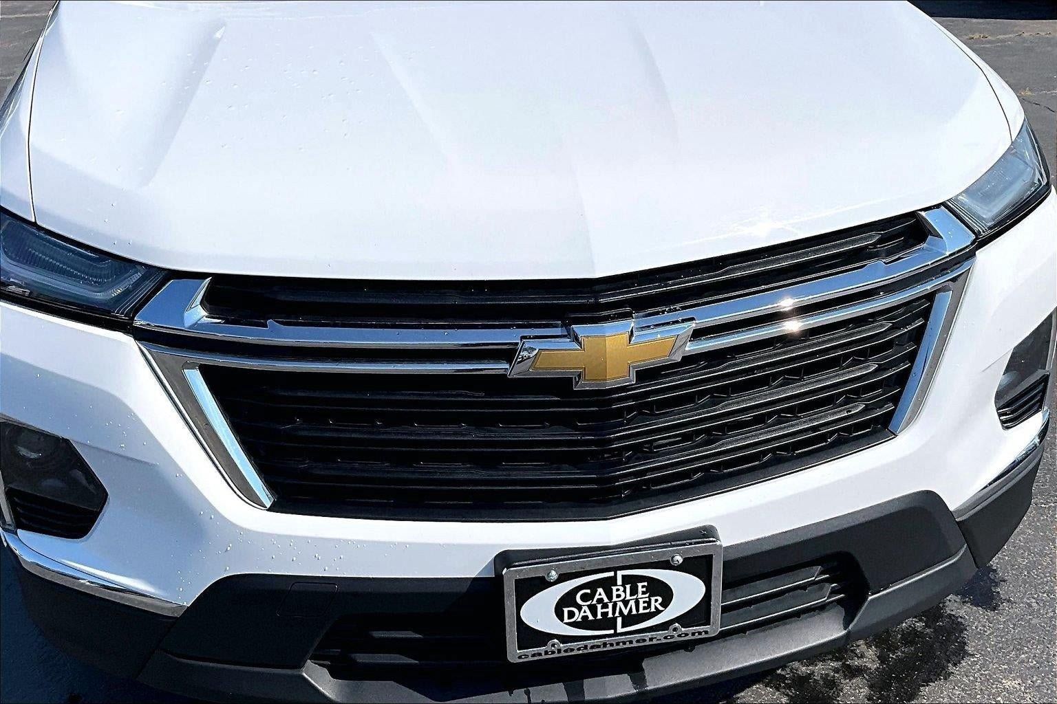 Used 2022 Chevrolet Traverse LS AWD/4WD image 31