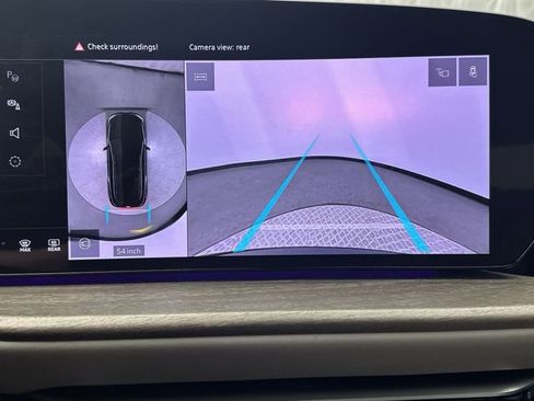 Used 2025 Audi Q5 Premium w/ Convenience Package image 17