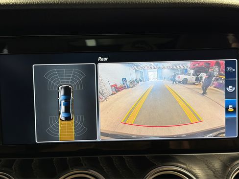 Used 2017 Mercedes-Benz E 300 4MATIC image 32