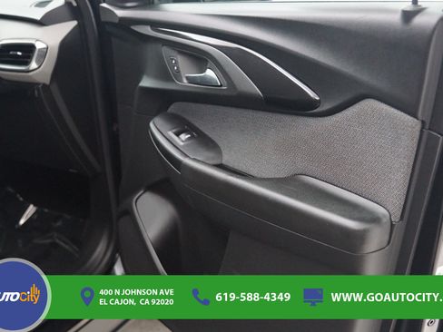 Used 2021 Chevrolet TrailBlazer LT AWD/4WD image 10