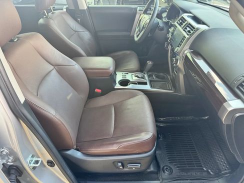Used 2022 Toyota 4Runner Limited RWD image 11