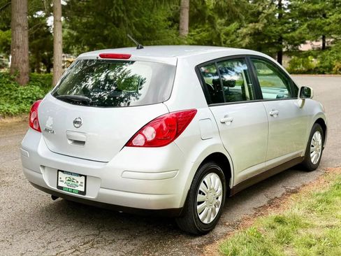 Used 2009 Nissan Versa 1.8 S w/ ABS Pkg FWD image 5