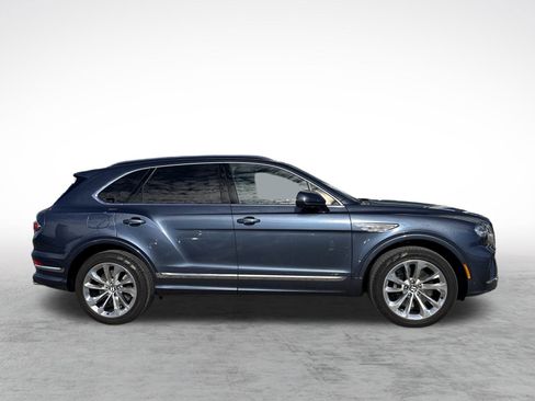 Used 2022 Bentley Bentayga V8 image 10