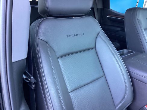 Used 2024 GMC Sierra 1500 Denali w/ Denali Reserve Package image 19