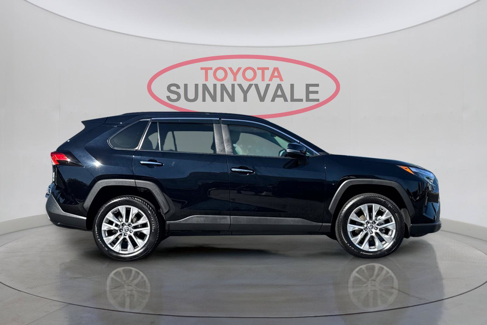 Certified 2025 Toyota RAV4 Limited w/ Advanced Technology Package AWD/4WD image 10